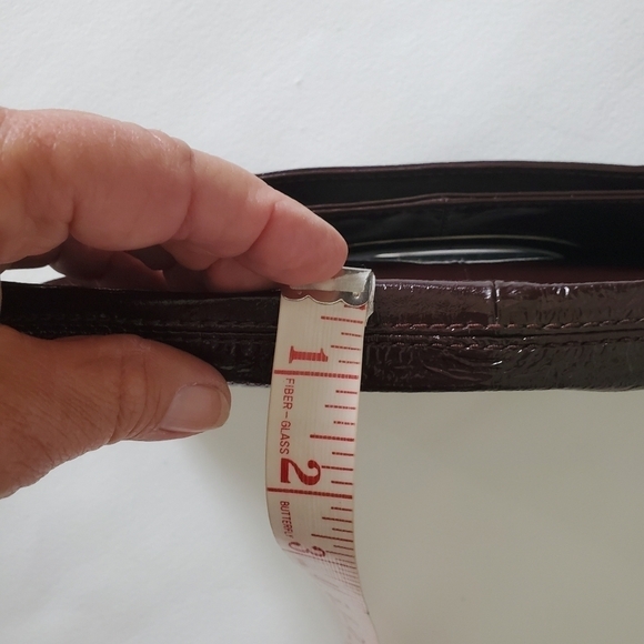 POLISHED LeatherHOBO International Brown Envelop Flap Clutch with Magnet closure - Picture 11 of 16